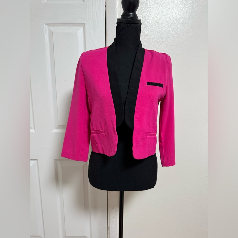 Women's Pink Cropped Blazer